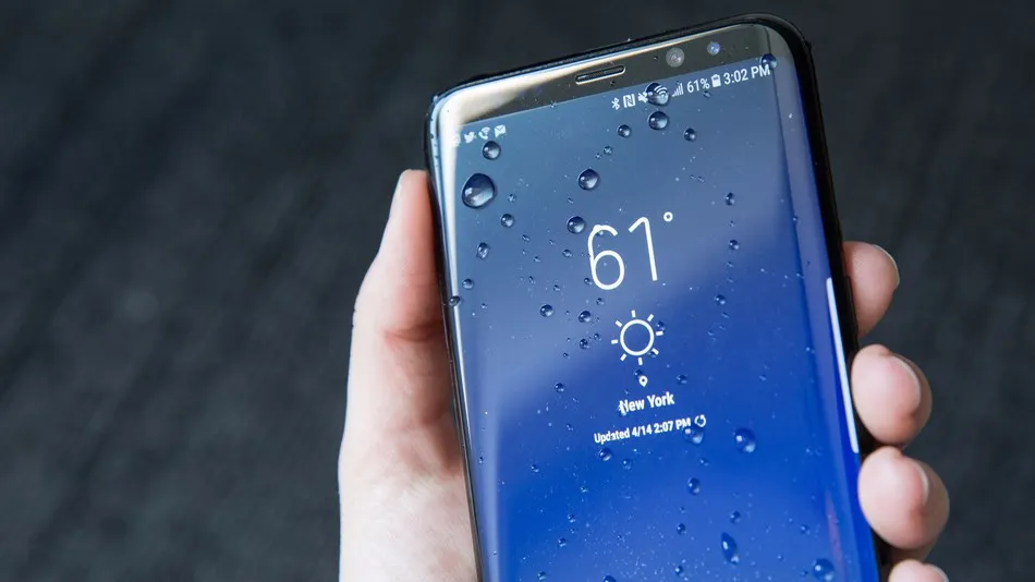 Samsung Galaxy S8 спас 20 дайверов. Спасибо влагозащите и батарейке