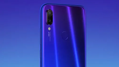 В чем секрет успеха Samsung Galaxy A50? Почему его выбирают вместо Xiaomi?