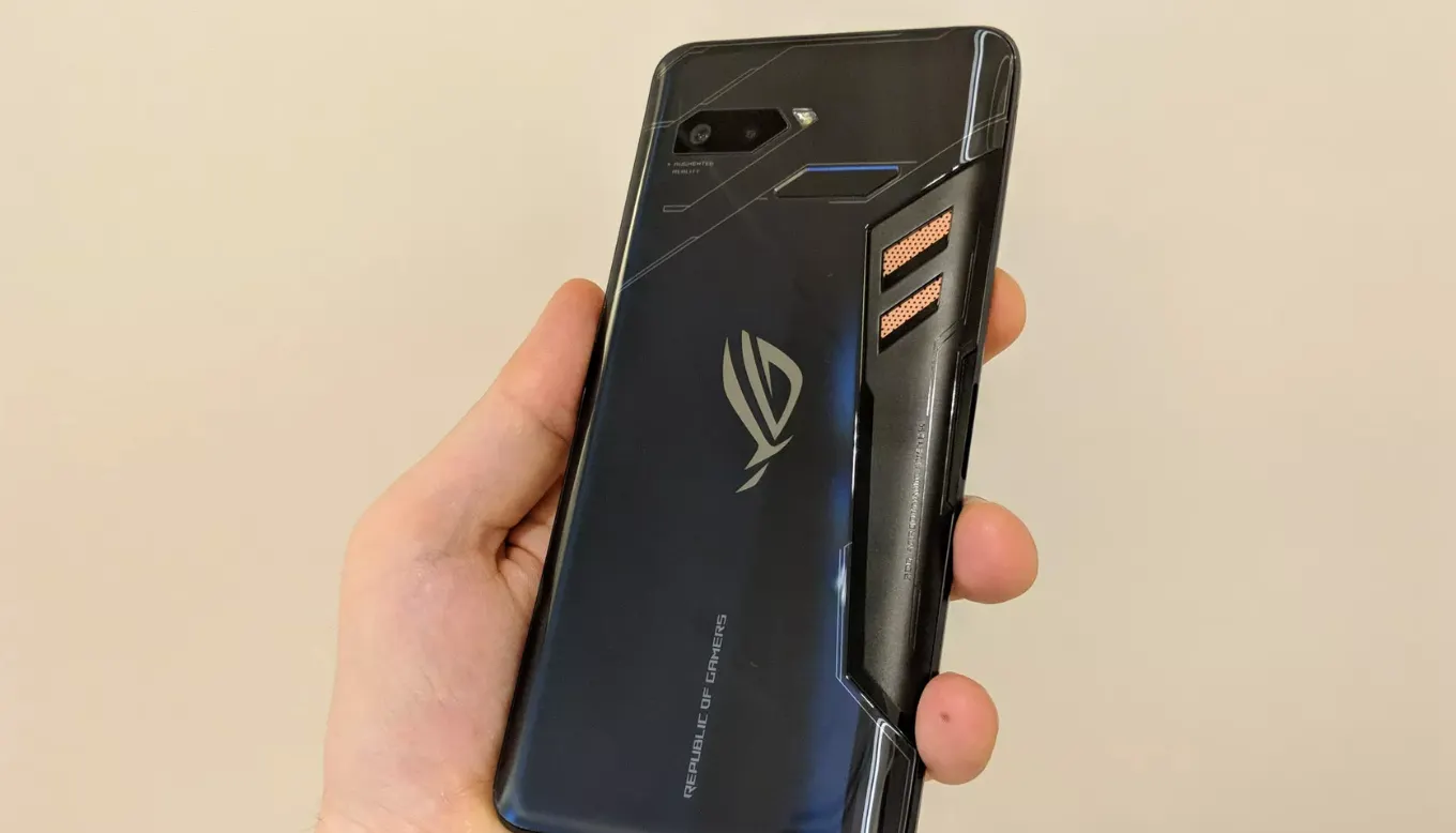 Asus ROG Phone II – самый мощный смарт в мире. И лучший среди геймерских девайсов