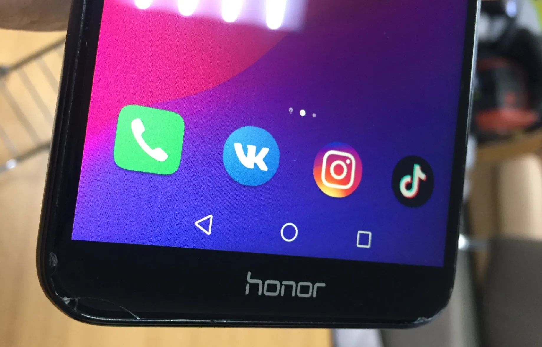 Honor 7A – самый популярный смарт в России. Но доля гаджетов с двойной камерой растет