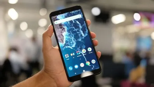 Xiaomi Mi A2 во флагманской модификации сильно подешевел. Можно забыть про Redmi Note 7?