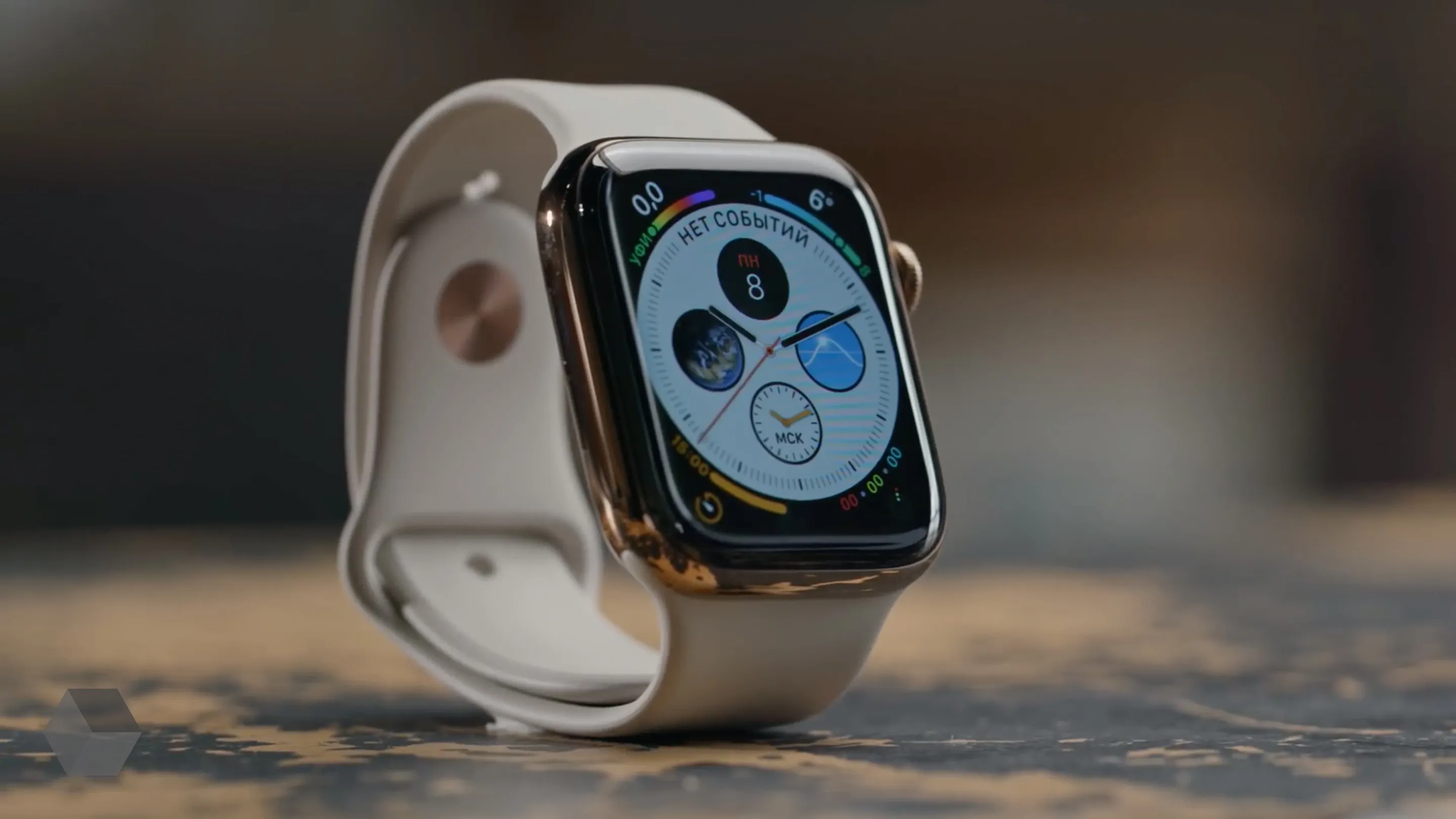 «Связной» нагло разводит покупателей при покупке Apple Watch. Акция максимально стыдная