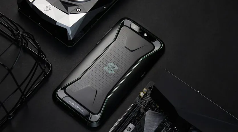 Помните Xiaomi Black Shark? Игровой смарт мощно подешевел – можно брать
