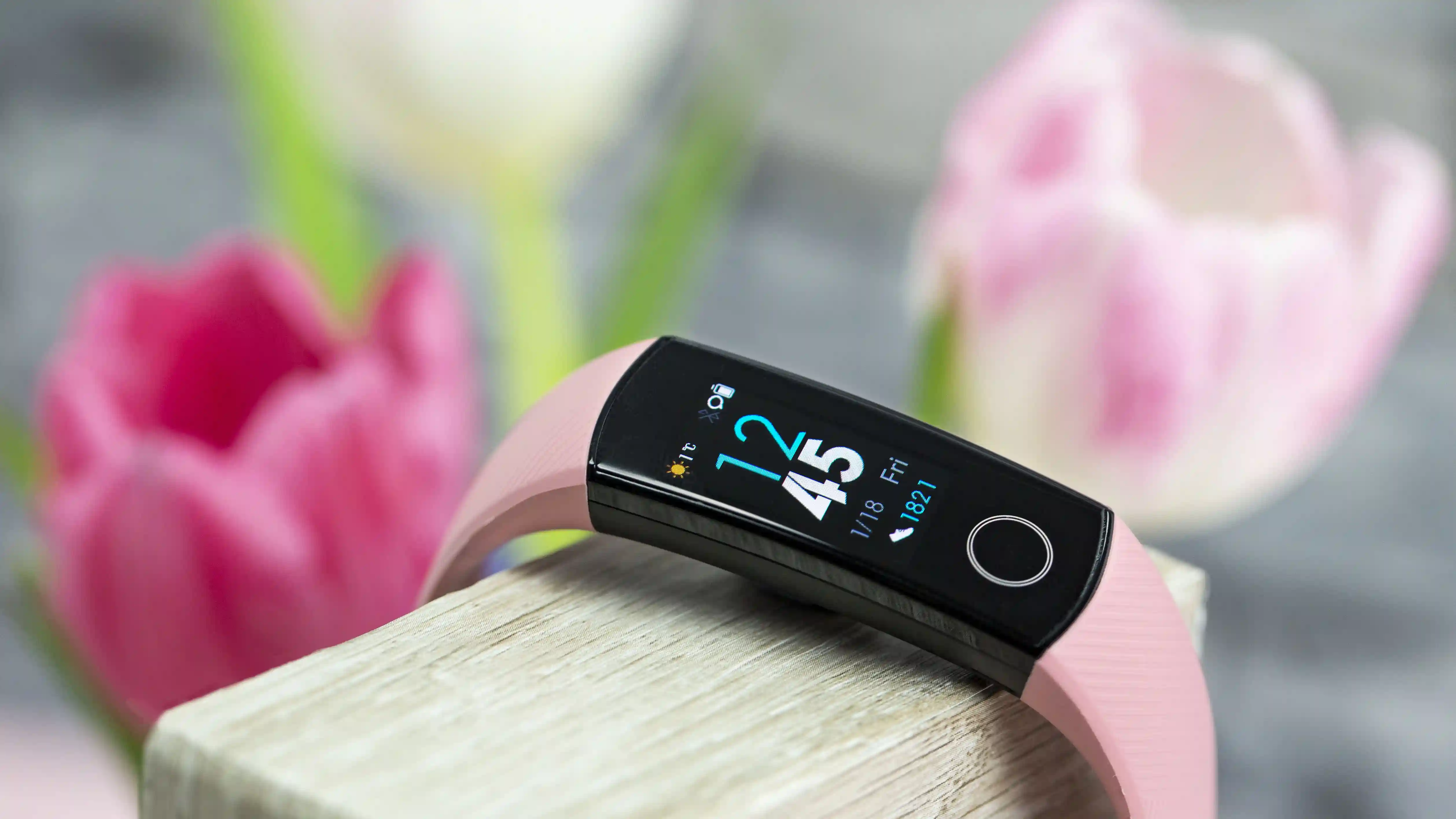 Honor Band 5 скоро приедет в Россию. Три варианта, как его приобрести