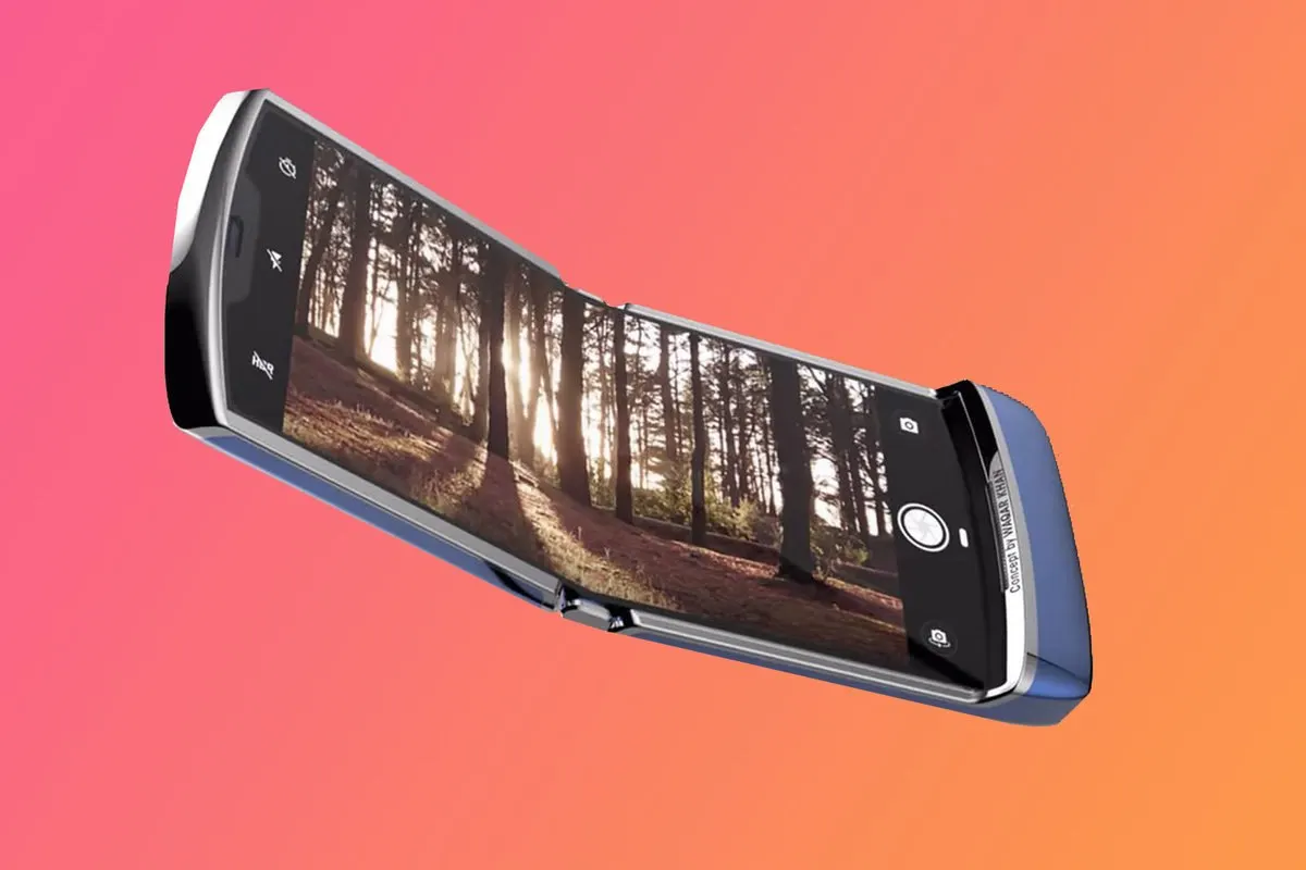 Когда выйдет Motorola RAZR с гибким экраном? И сколько будет стоить?