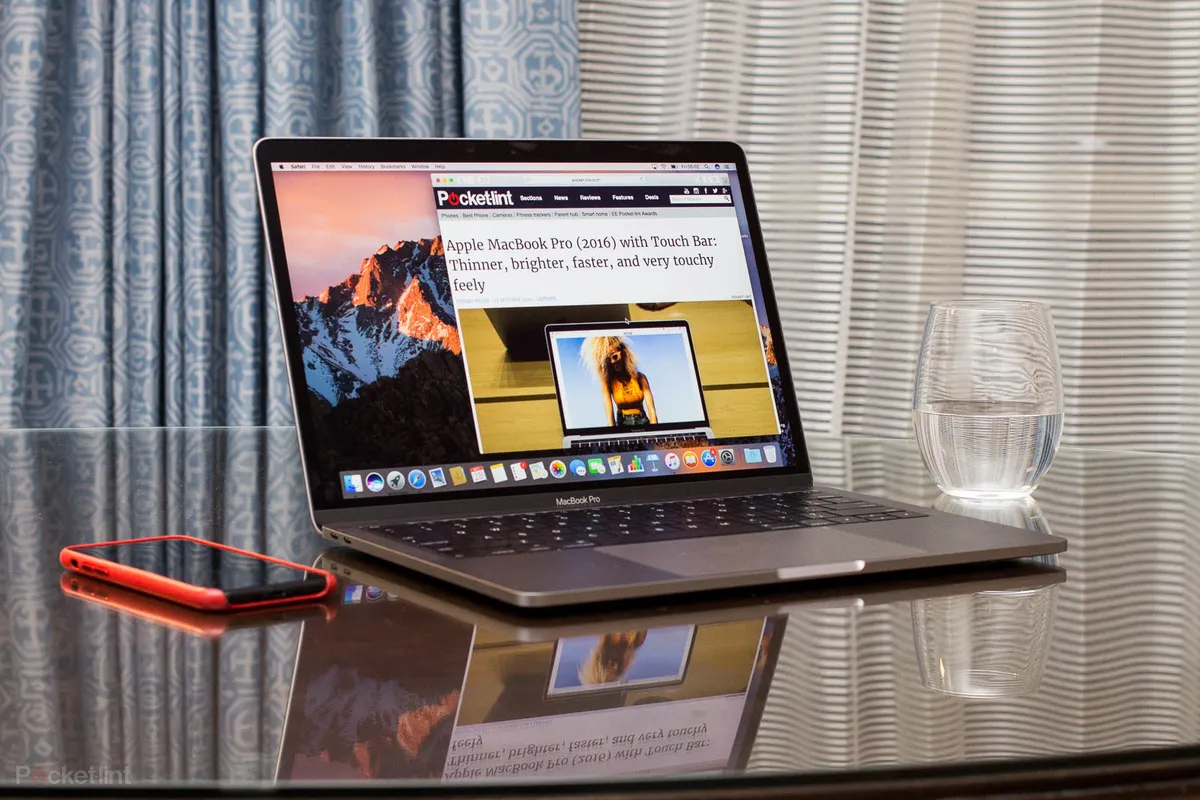 Мощный MacBook Pro отдают с гигантской скидкой. Дешевле нет нигде