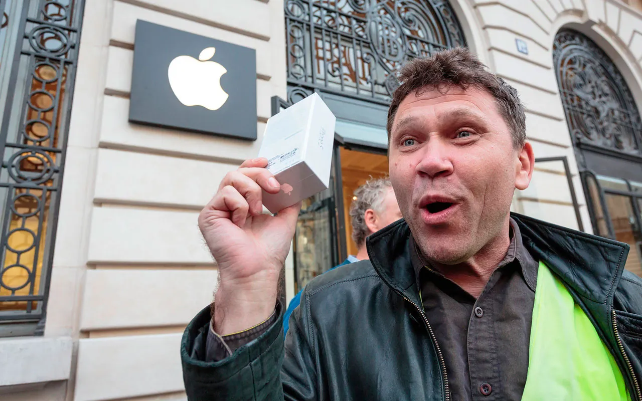 Сколько нужно копить учителю, чтобы купить iPhone? Исследование, с которым мы не согласны