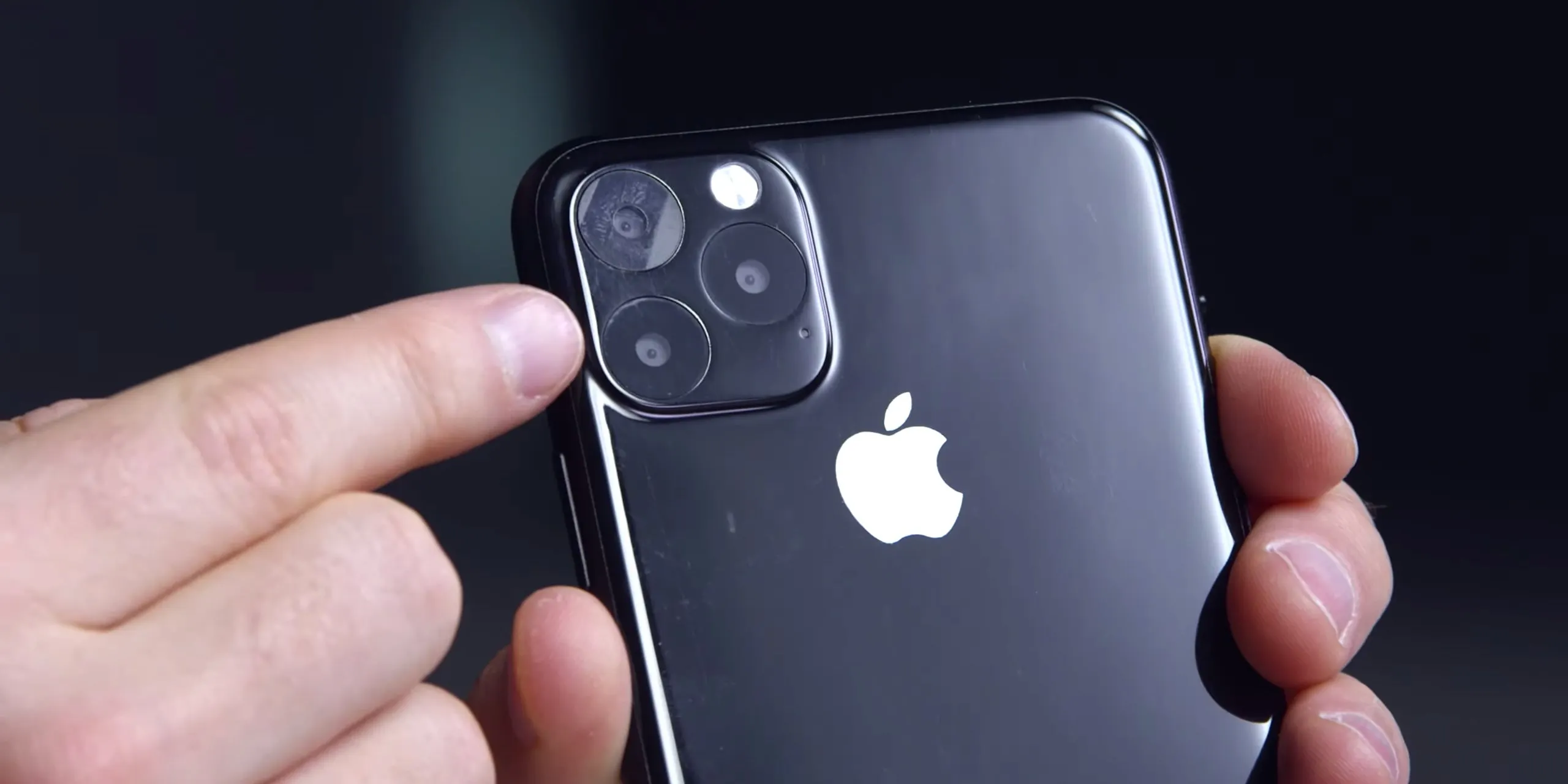 Почему новый iPhone Pro будет называться именно так? Есть две версии