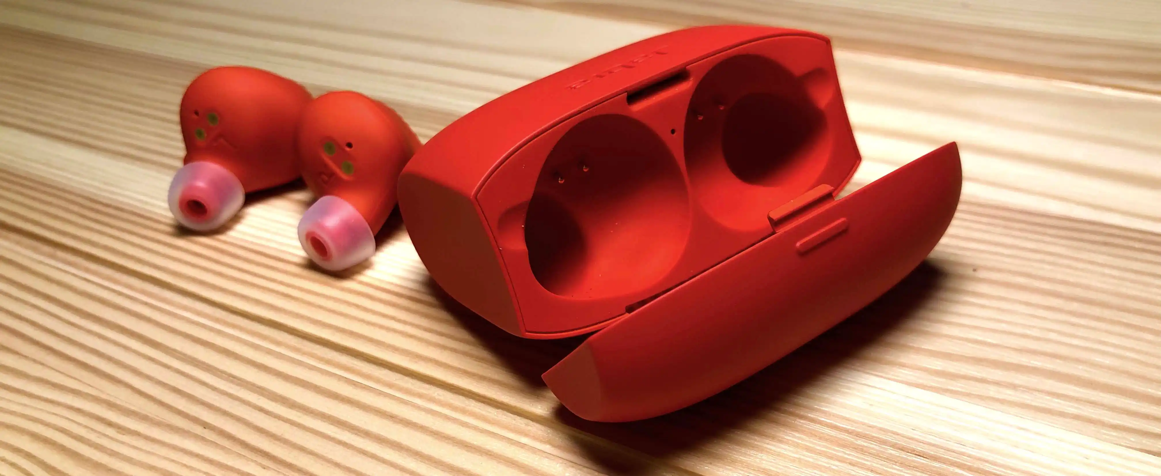 Jabra Elite 65t – самый практичный антипод AirPods. Что умеет эта гарнитура?