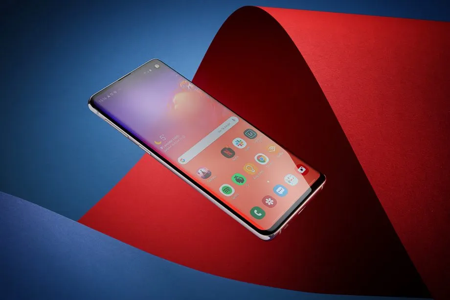 В МТС гигантские скидки на Samsung Galaxy S10. Можно сэкономить до 15 тысяч