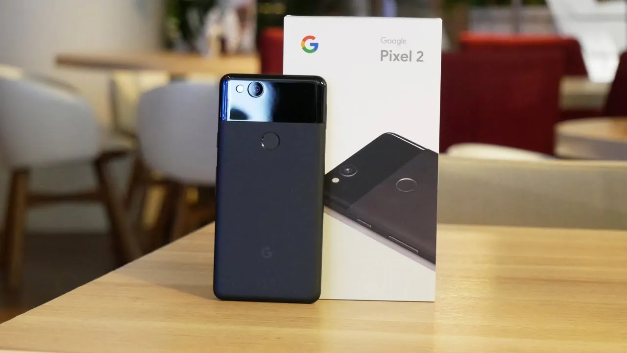 Новый Google Pixel 2 отдают на Али за 16 тысяч. Надо ли брать?