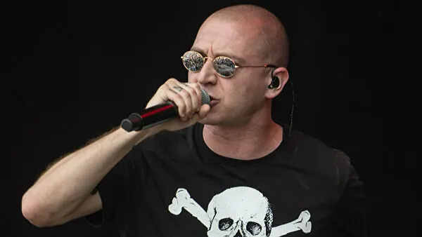 «Это еврей, не давай ему денег». Oxxxymiron рассказал, как попал на Booking Machine