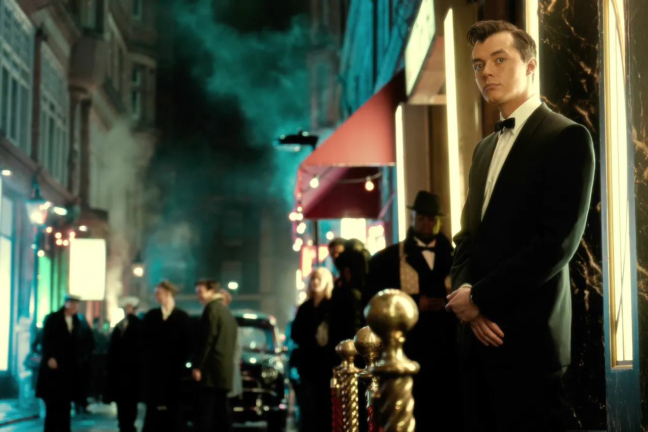 «Пенниуорт» про дворецкого Бэтмена – лучший сериал DC на сегодня. Чем он так крут?