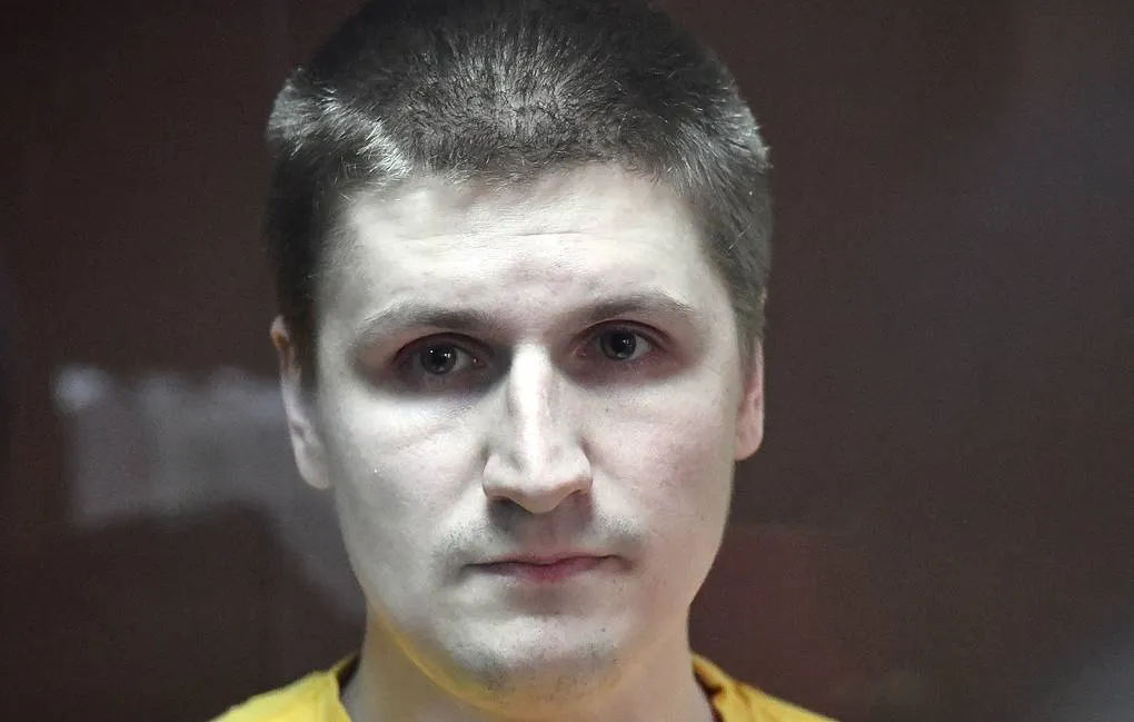 Влада Синицу посадили за твит про детей полицейских. Блогер сел на пять лет