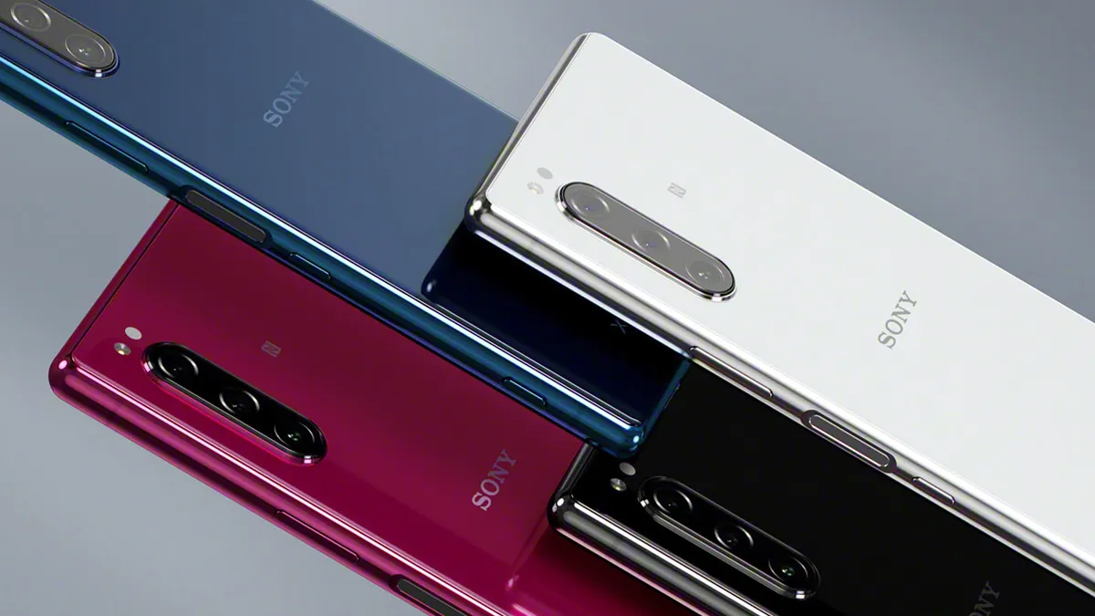 Кажется, у Sony Xperia 5 будет адекватная цена. Можно брать?