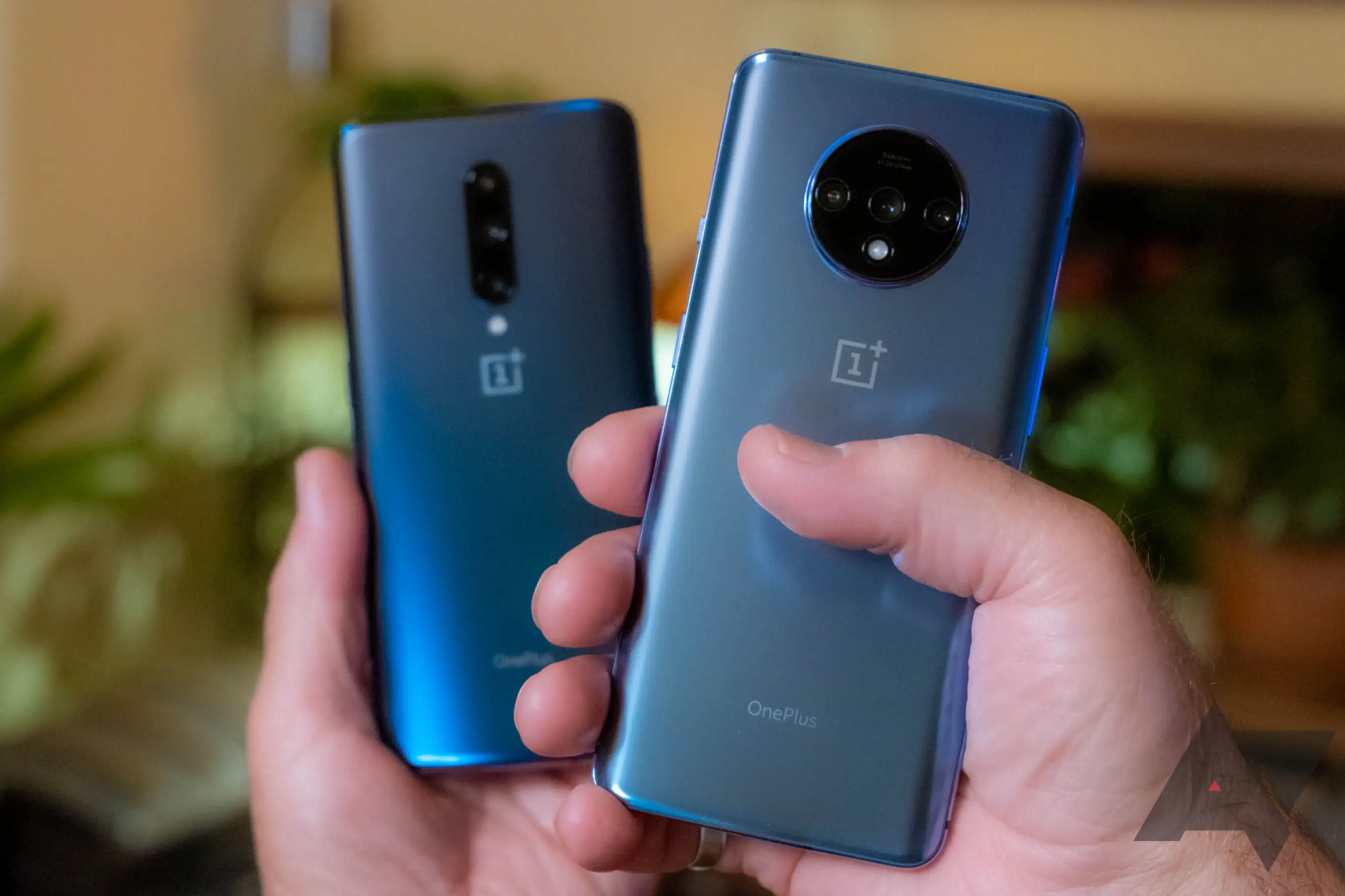 OnePlus надо выпустить бюджетник на чистом Android. Он бы разорвал рынок
