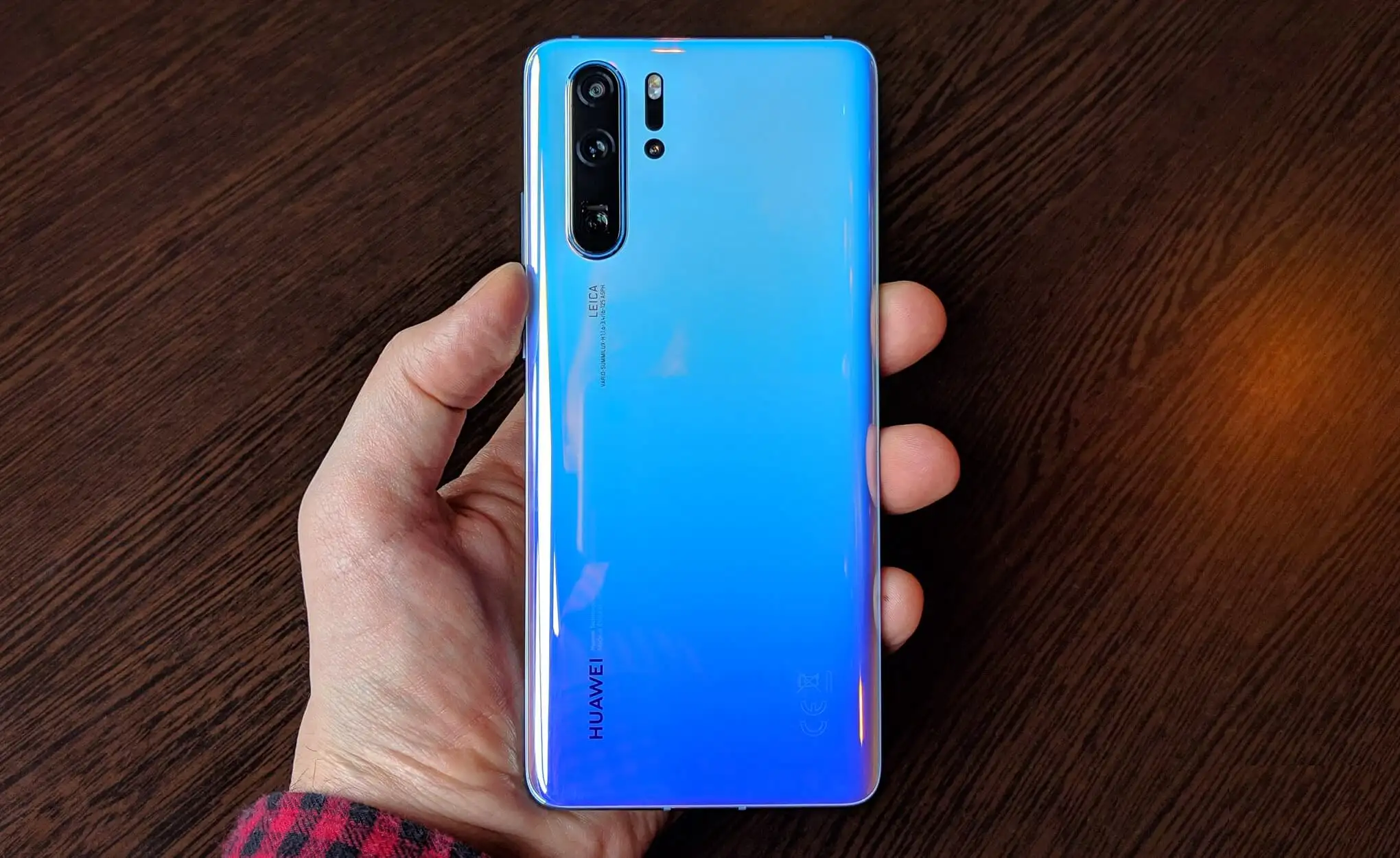 Элитный Huawei и еще 4 девайса, которые выносят новые айфоны. Экономим деньги