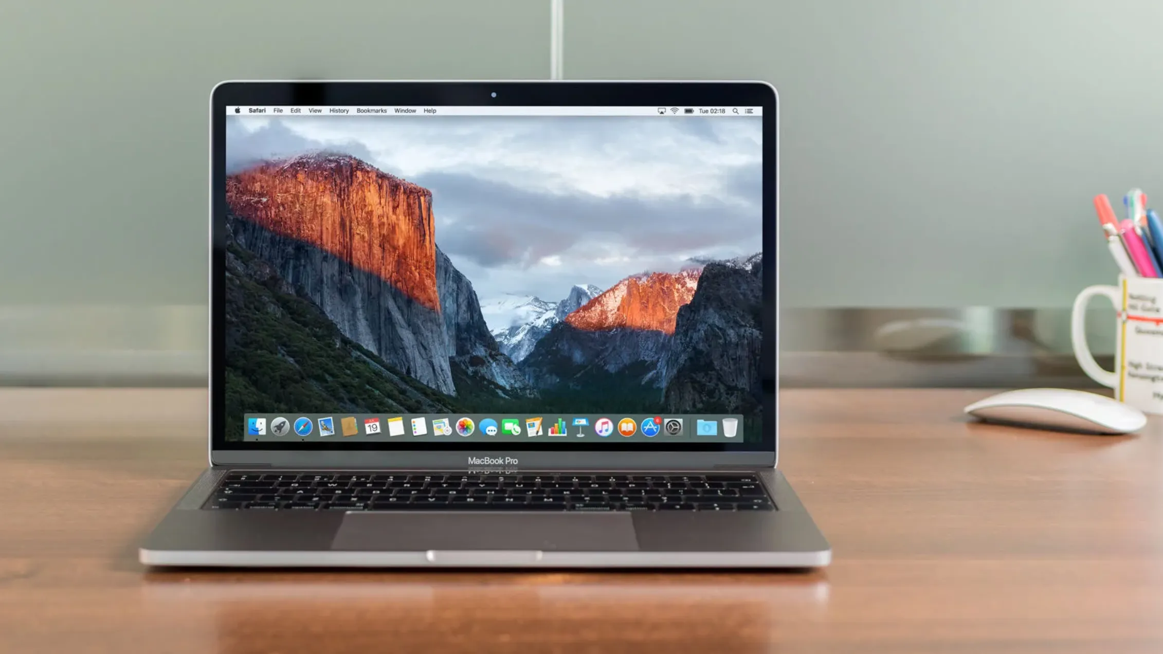 Самое время брать MacBook Pro. Здесь – лучшая цена в истории ноута
