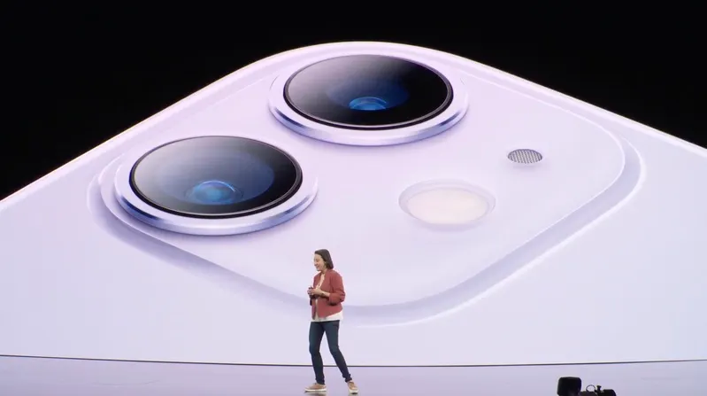 iPhone 11 – наследник XR. У него двойная камера и сниженная цена