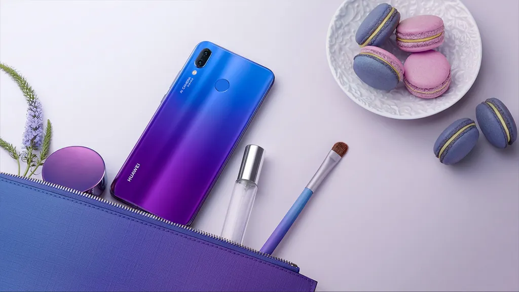 У Huawei есть дешёвый и крутой флагман, но про него мало кто знает. Сейчас расскажем