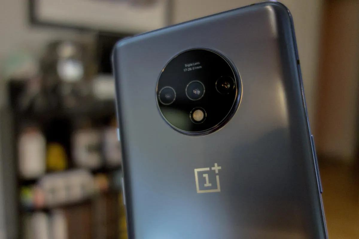 OnePlus зажала флагман 7T Pro. Но он выйдет очень скоро