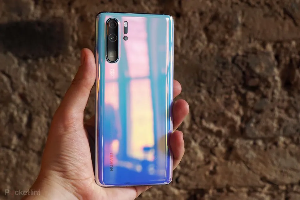 Идеальный момент для покупки Huawei P30 Pro. Вместе с флагманом отдают Xbox One за 990 рублей