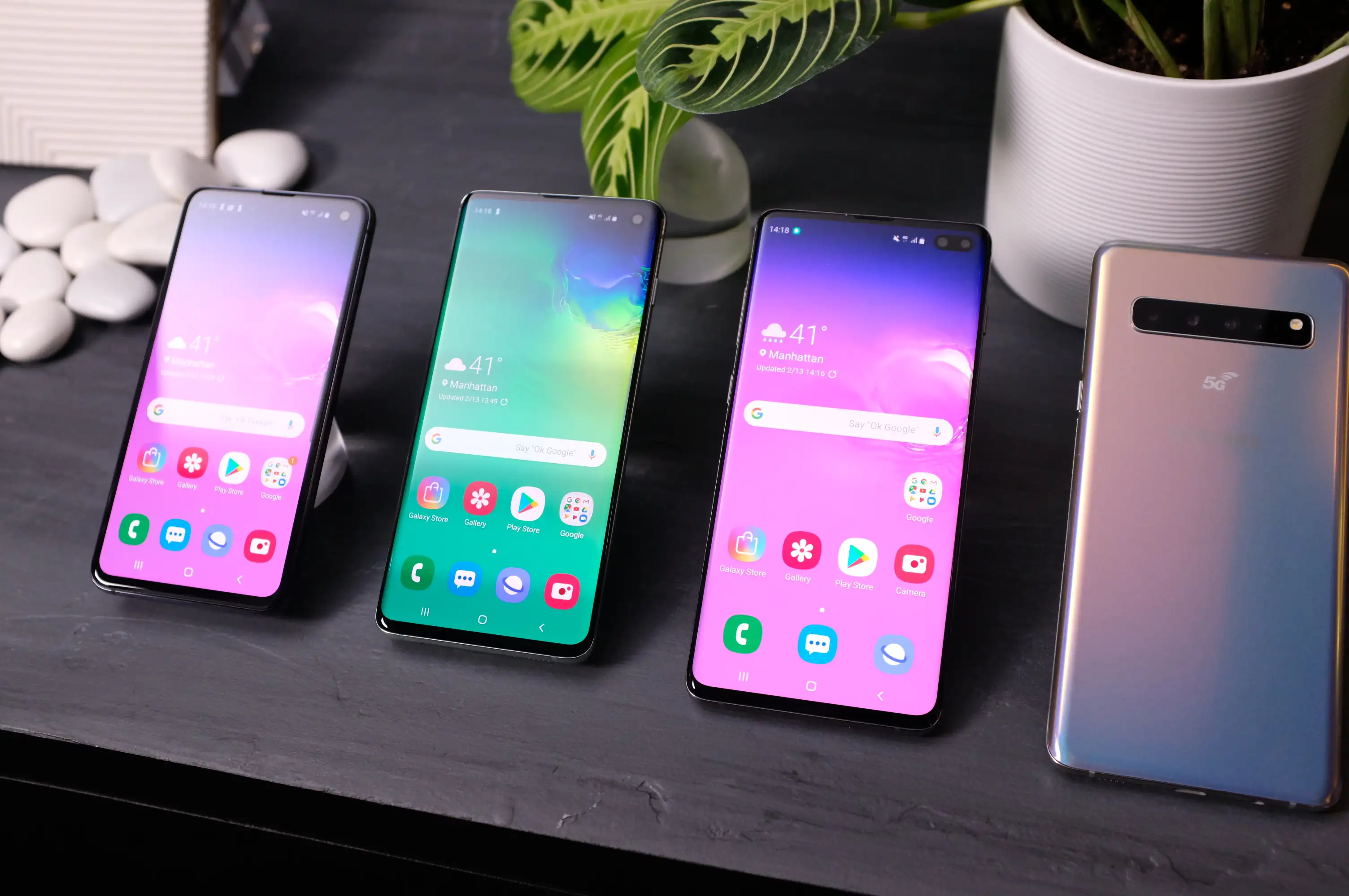 Samsung Galaxy S10 и другие топы отдают по двойной скидке в МТС. Это лучшее предложение на рынке