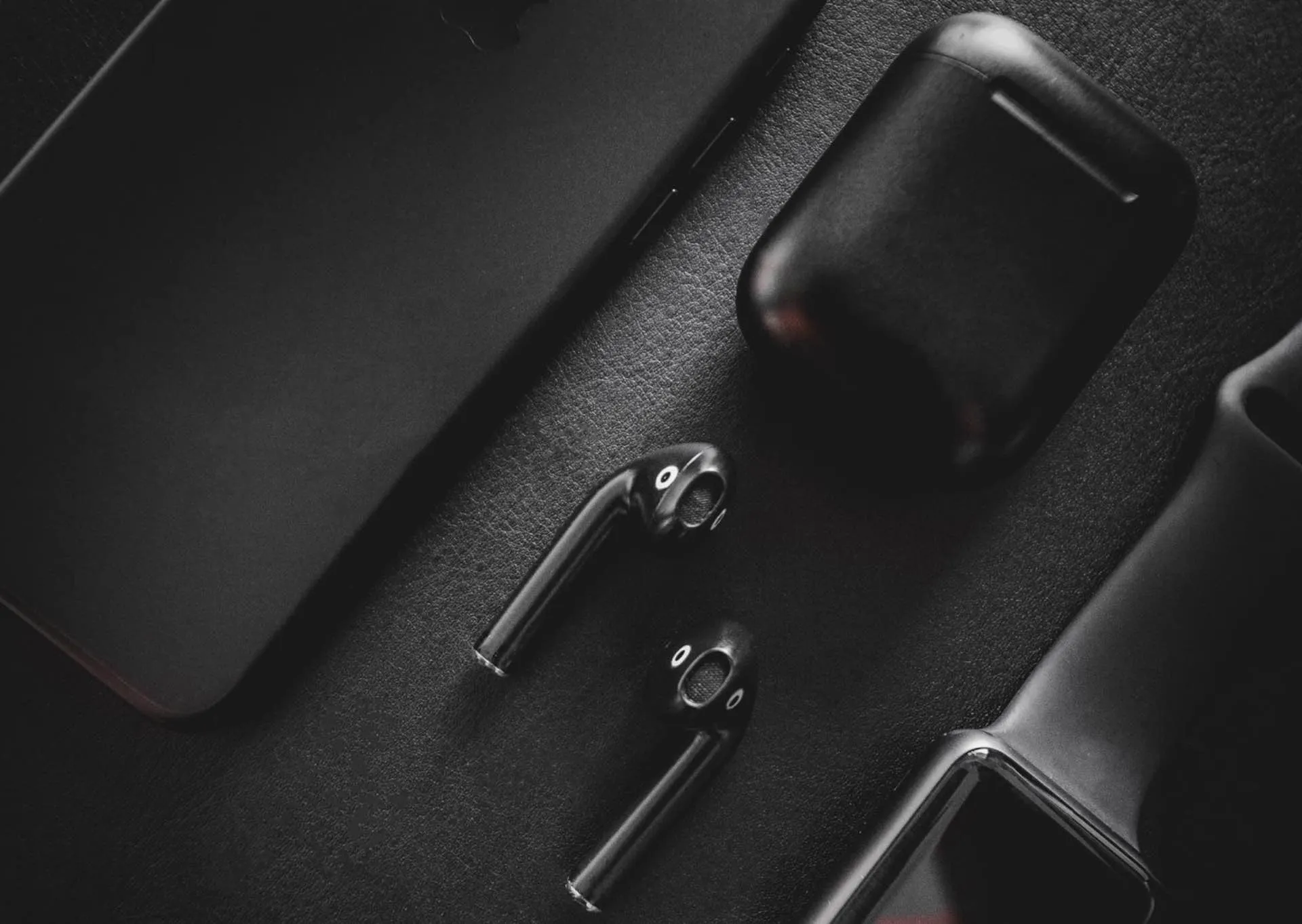 AirPods Pro с шумоподавлением выйдут до конца года. Уже известна цена
