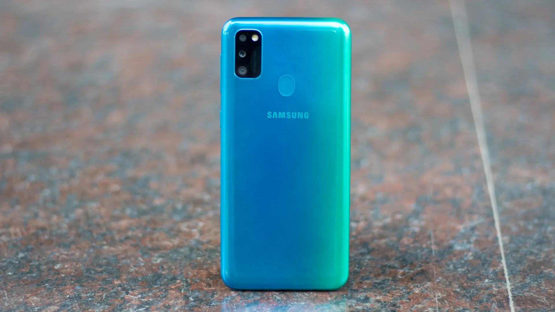 Samsung Galaxy M30s – монстр с огромной батареей. Его уже можно купить в России