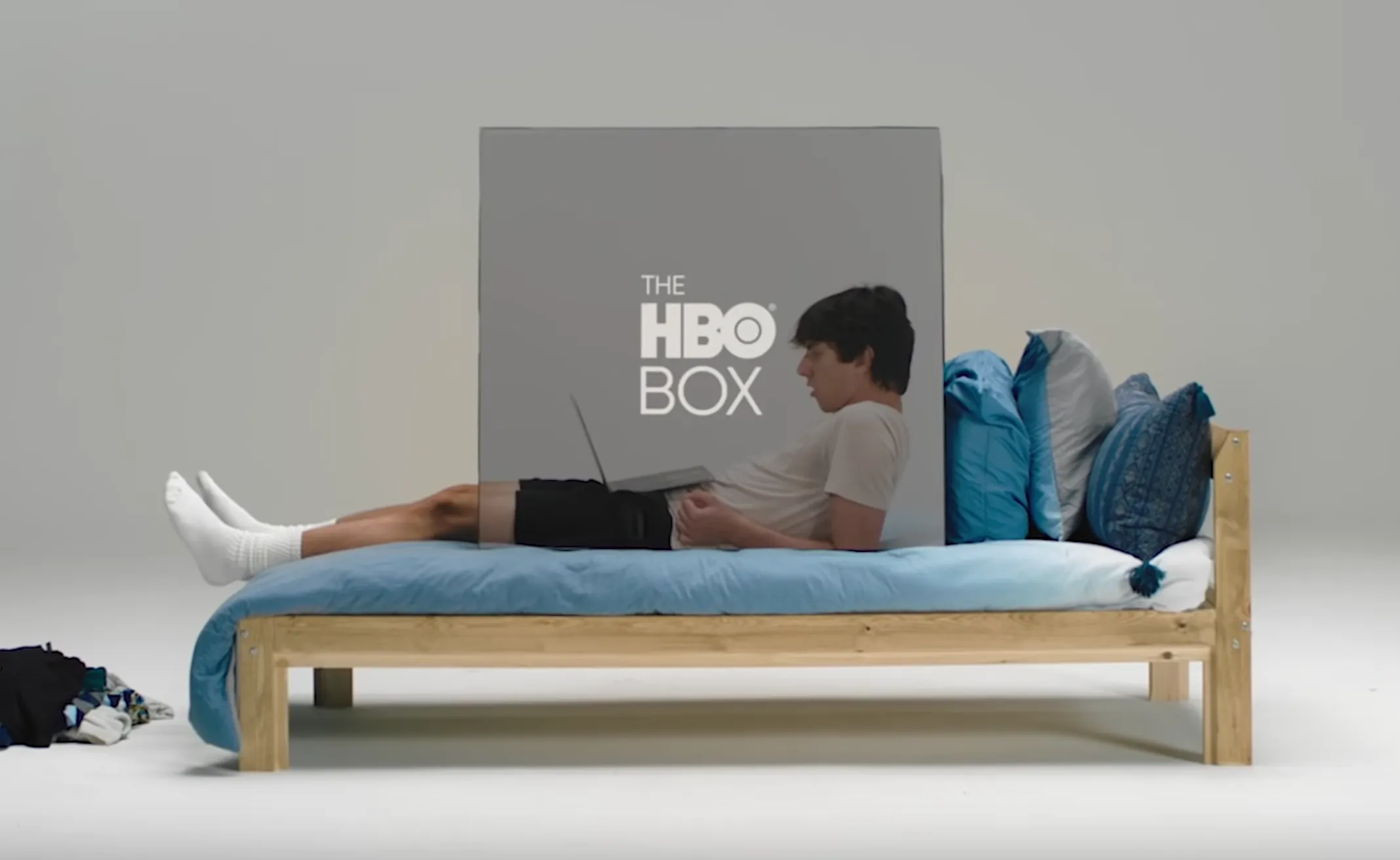Вещь недели – обычная коробка от HBO. Зачем она нужна?