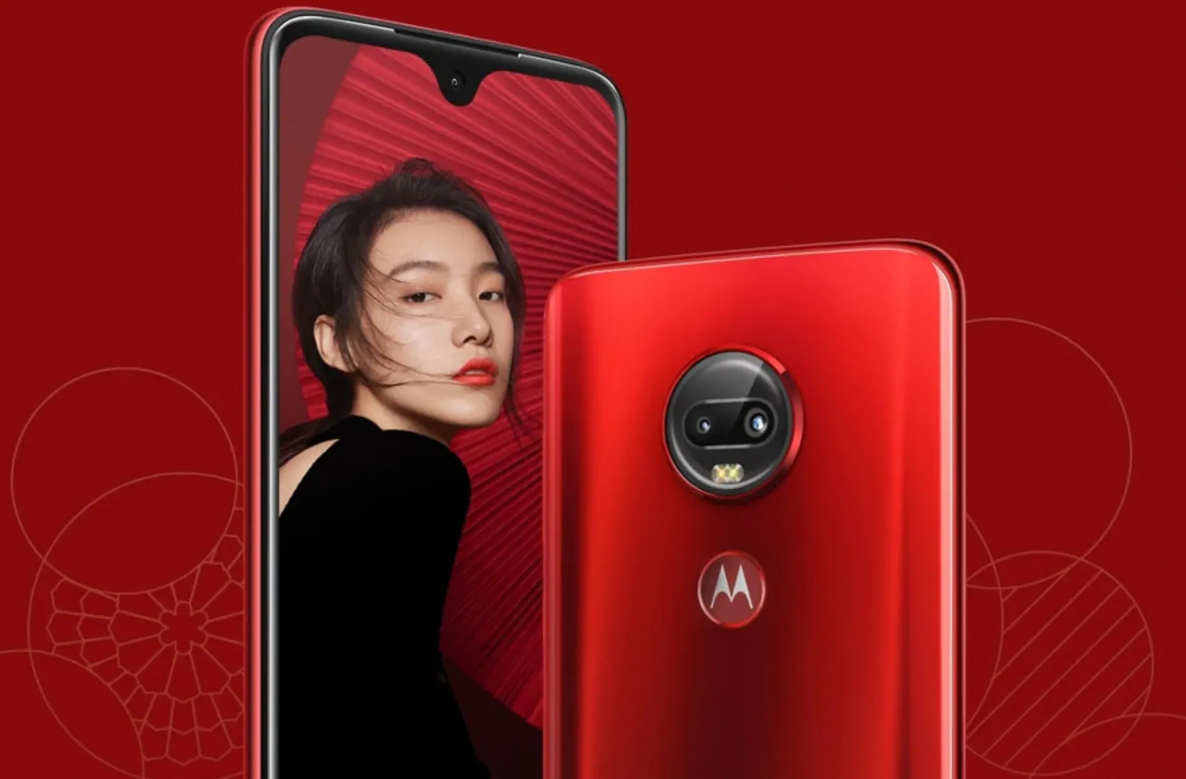 Motorola G7 Plus отдают со скидкой 50%. У смарта нет конкурентов за такой прайс