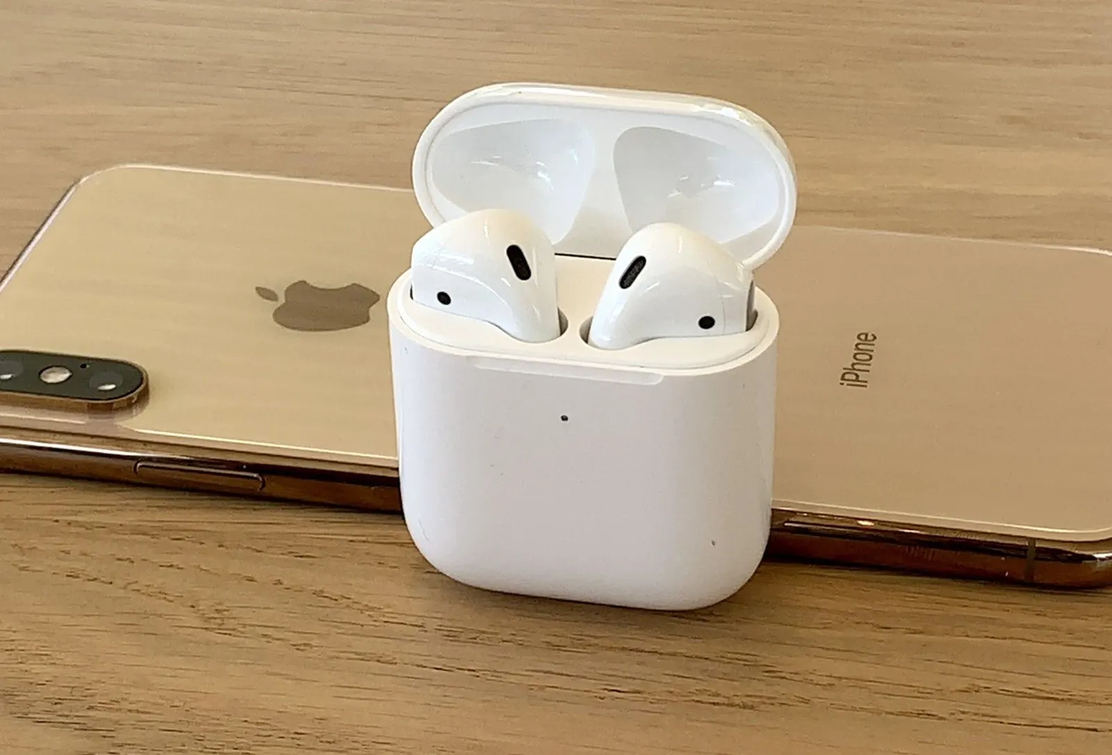 «Беру» продал нам «серые» AirPods. Можно ли доверять этому магазину?