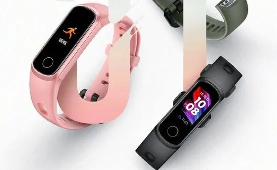 Главный конкурент Xiaomi Mi Band 4 подешевел. Теперь это лучший фитнес-браслет на рынке?