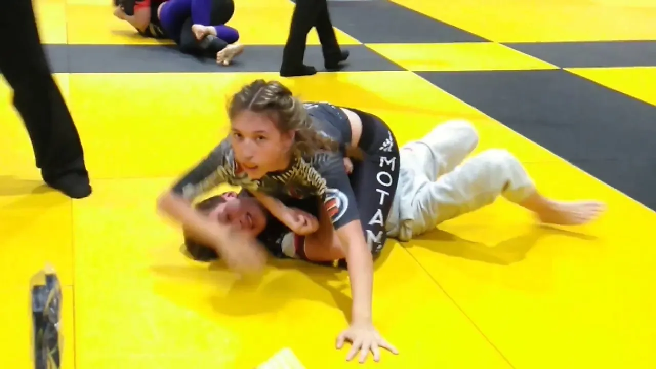 В Вашингтоне пройдет бой 12-летних девочек. В UFC уже заявили, что от них детских боев можно не ждать