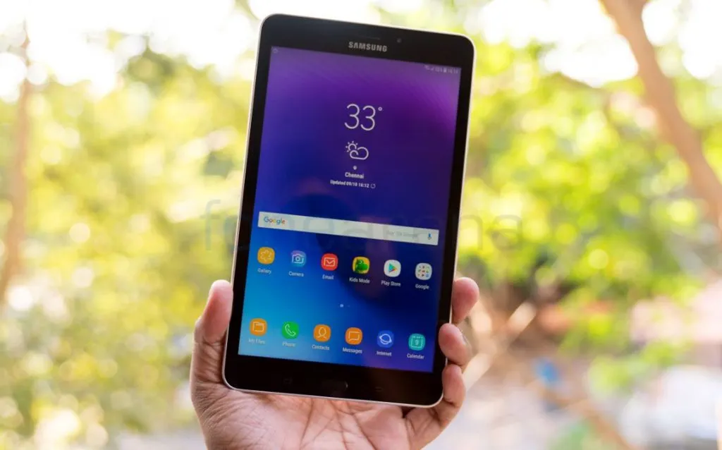 Бюджетный планшет Samsung Galaxy распродают по самой низкой цене в России. Там есть даже 4G