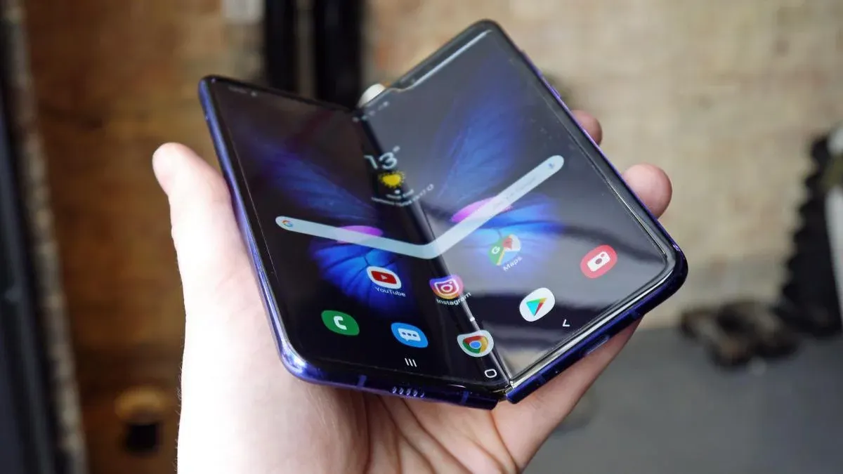 Жуткий факт о продажах Sony Xperia. Их вынес даже Galaxy Fold