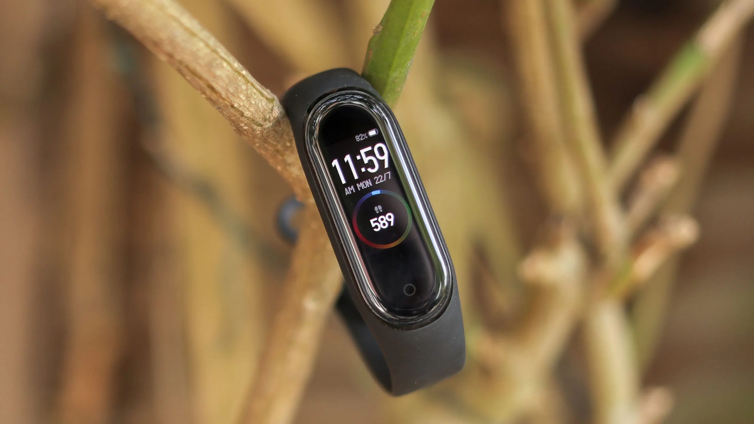 Самый дешевый Xiaomi Mi Band 4 с гарантией. Лучший подарок на Новый год?