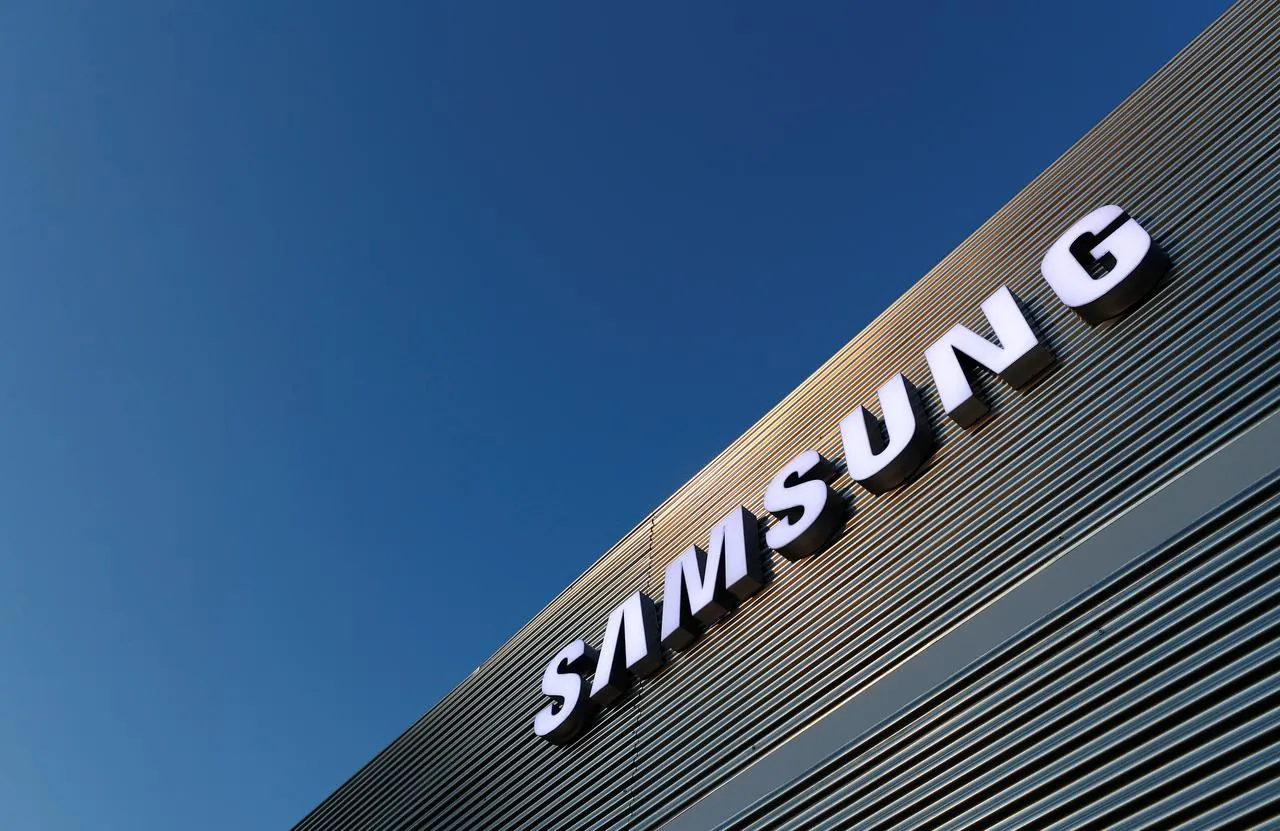 Samsung лжёт. Компания продала миллион Galaxy Fold только во сне