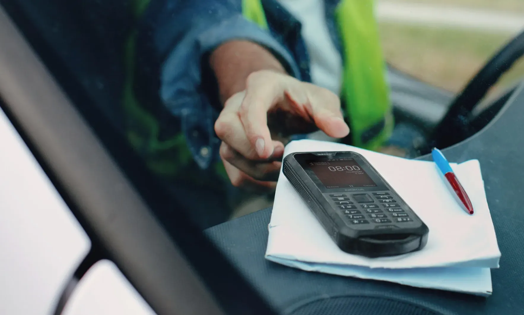 Nokia 800 Tough – новый защищённый телефон. Стоит неприлично дорого