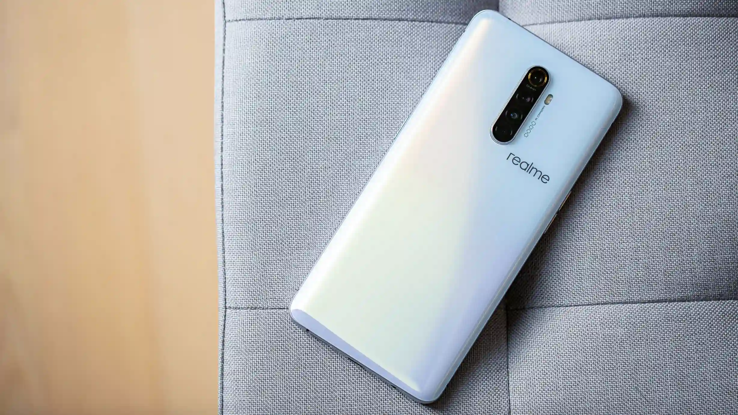 Недорогой убийца Xiaomi вышел в России. Чем крут Realme X2 Pro