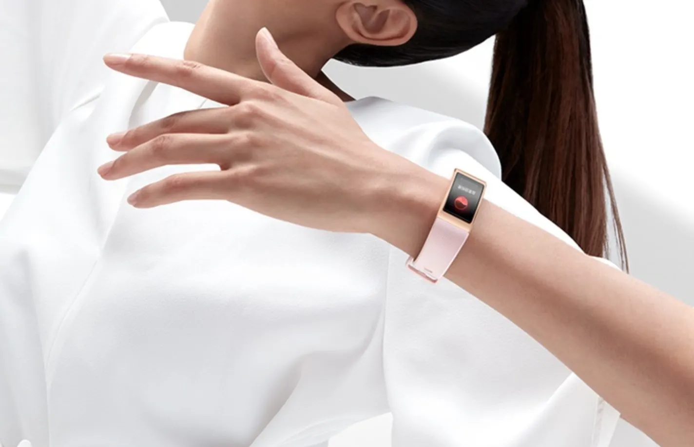 Вышел новый убийца Xiaomi Mi Band 4. Какая у него киллер-фича?