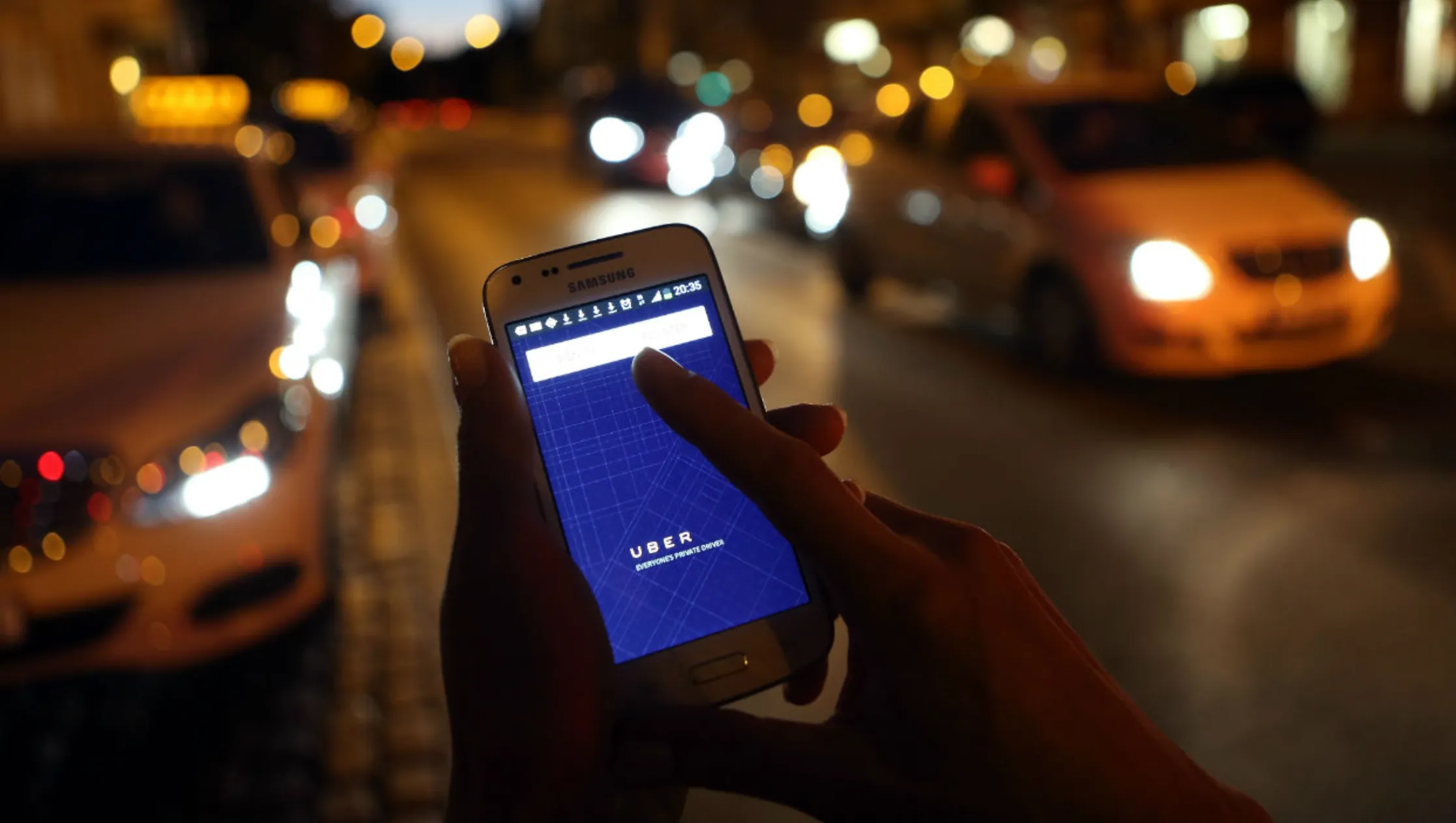 Uber списал у москвички 14 тысяч рублей, пока она спала. Как защититься от краж?