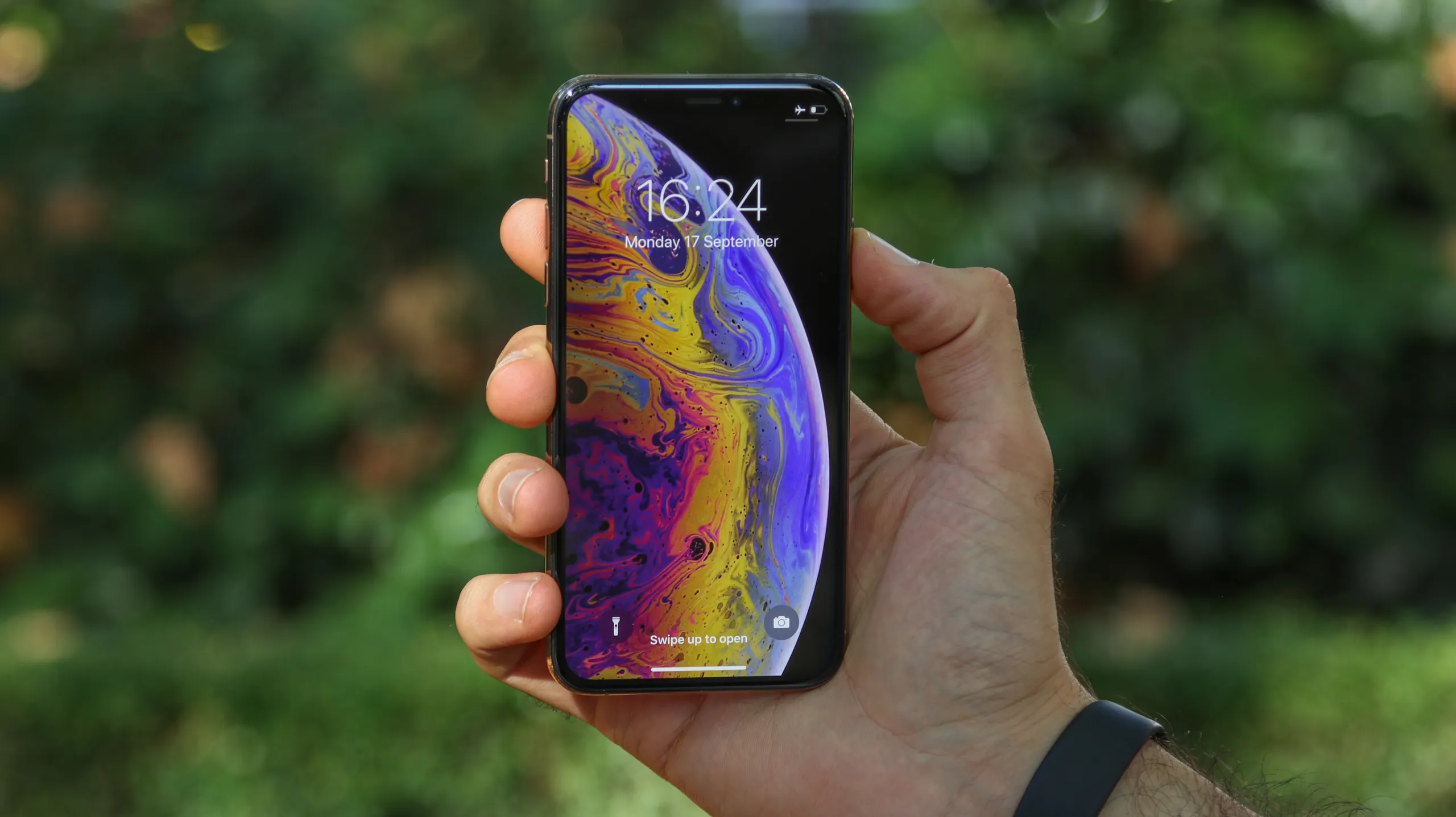 Пора брать iPhone XS. Флагман критически подешевел в «Эльдорадо», МТС и «Беру»