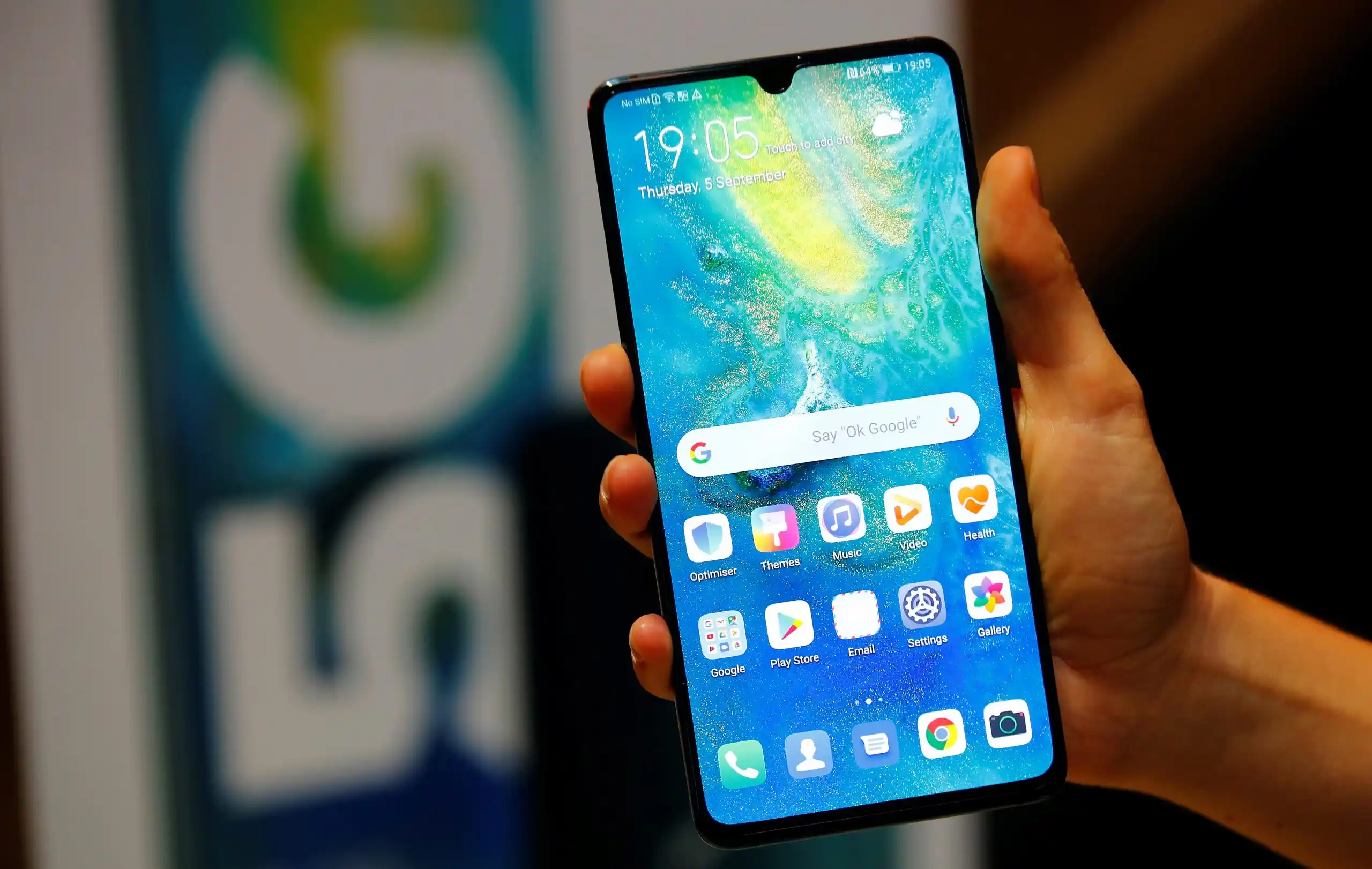 Huawei Mate 20 отдают в МТС по лучшей цене. Торопитесь, девайсы почти разобрали