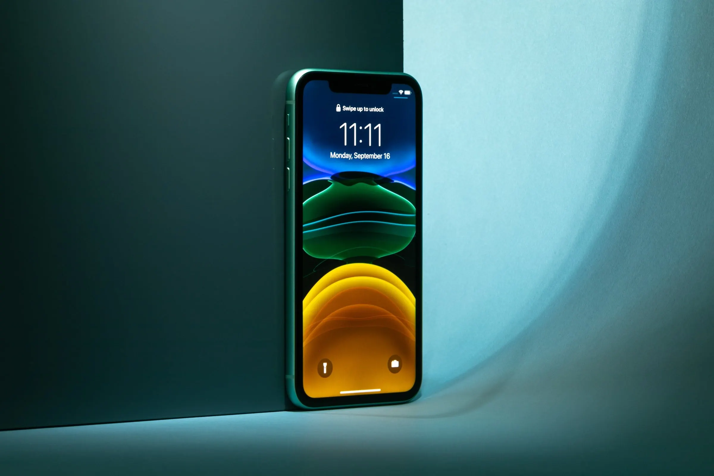 Эти iPhone уже не подешевеют. Их можно брать прямо сейчас