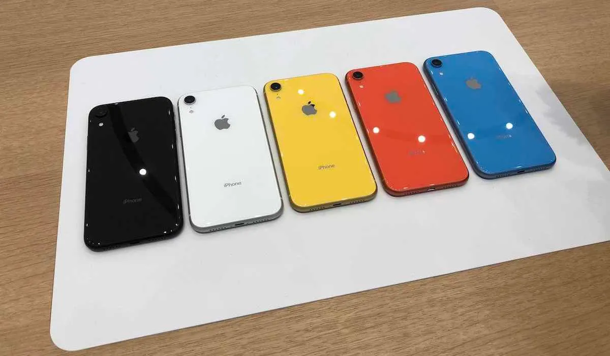 iPhone XR – самый популярный смартфон в мире. На втором месте – ультрабюджетник от Samsung