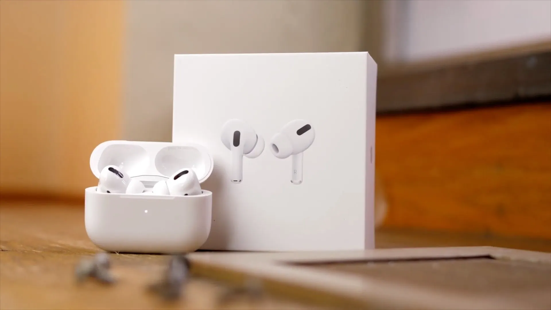 Фейковые AirPods Pro опаснее, чем кажется. Они портят настроение и убивают слух