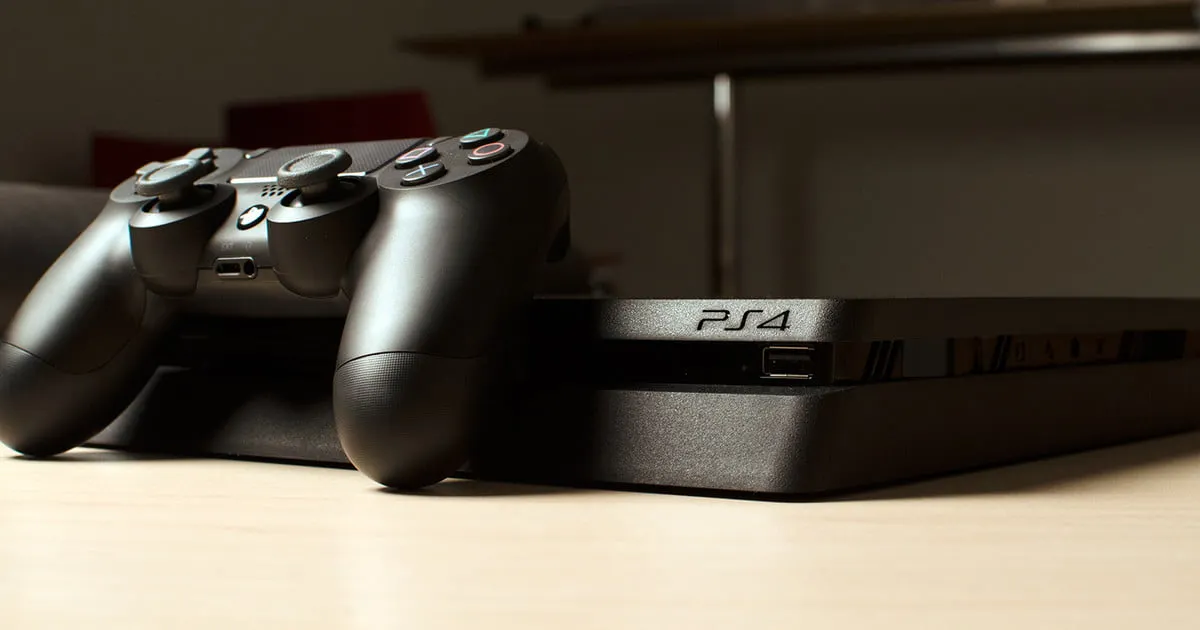Стоит ли покупать Sony PS4 Slim в 2020 году? Приставку отдают за 17 тысяч