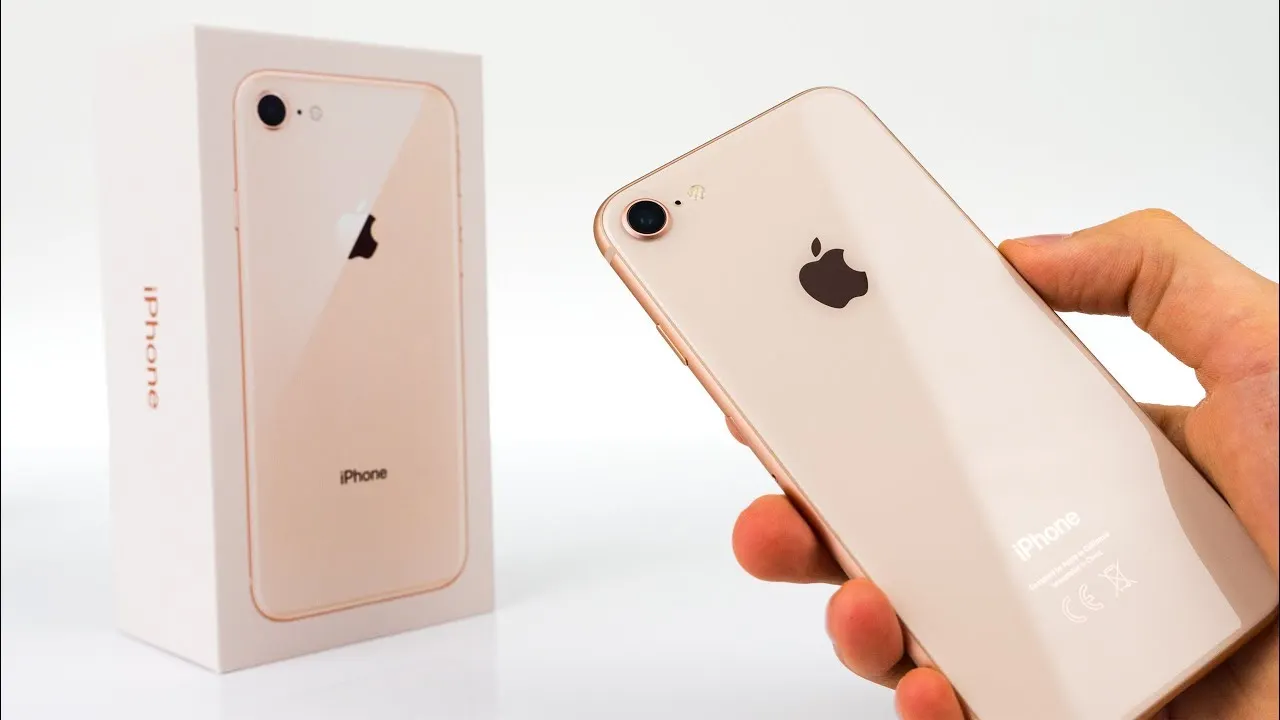 Скоро может выйти совсем новый iPhone. Что про него известно?