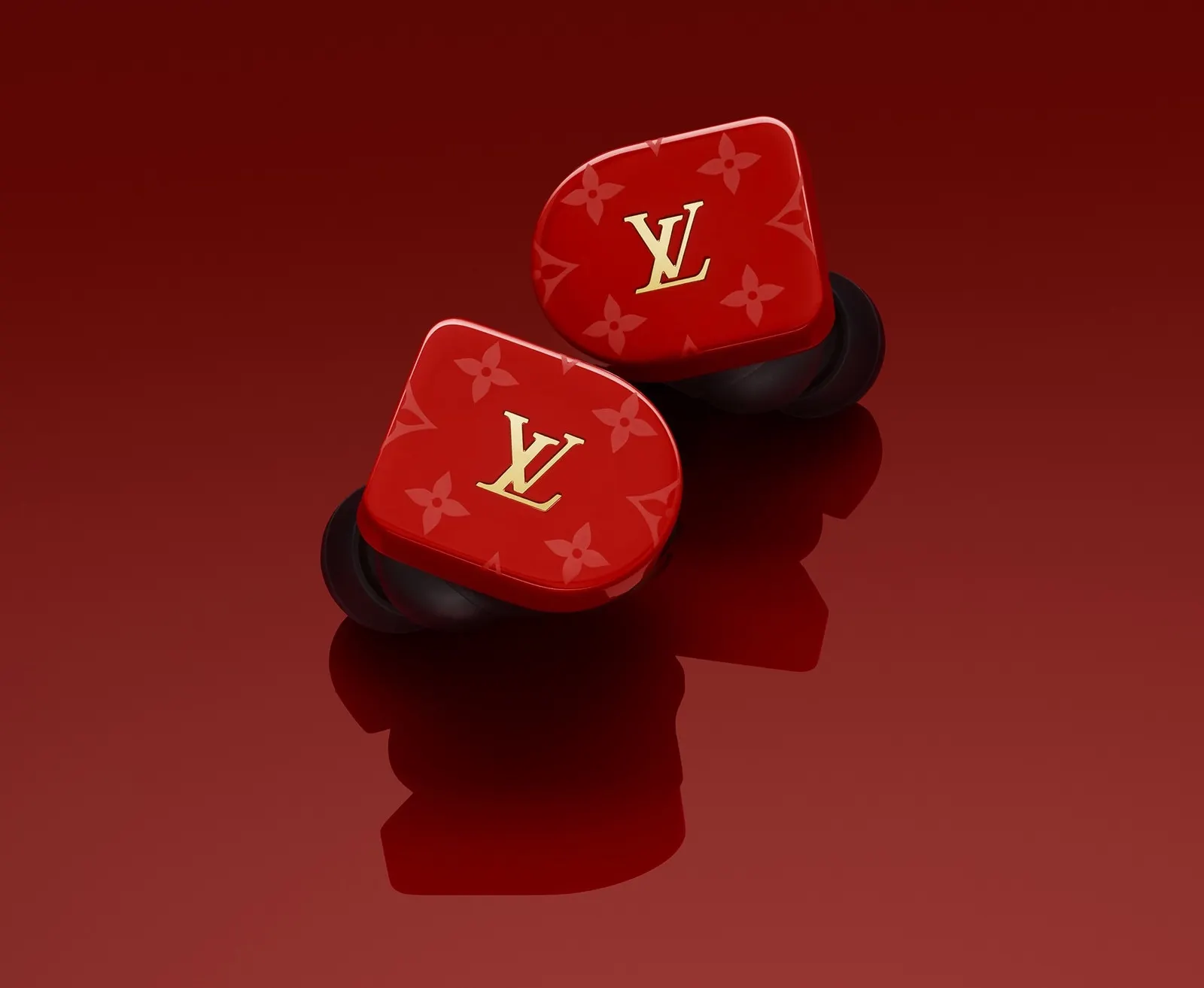 Louis Vuitton выпустил дорогущую пародию на AirPods Pro. Саша Кокорин одобрит
